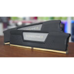 رم دسکتاپ DDR5 دو کاناله 5200 مگاهرتز CL40 کورسیر مدل VENGEANCE  ظرفیت 64 گیگابایت