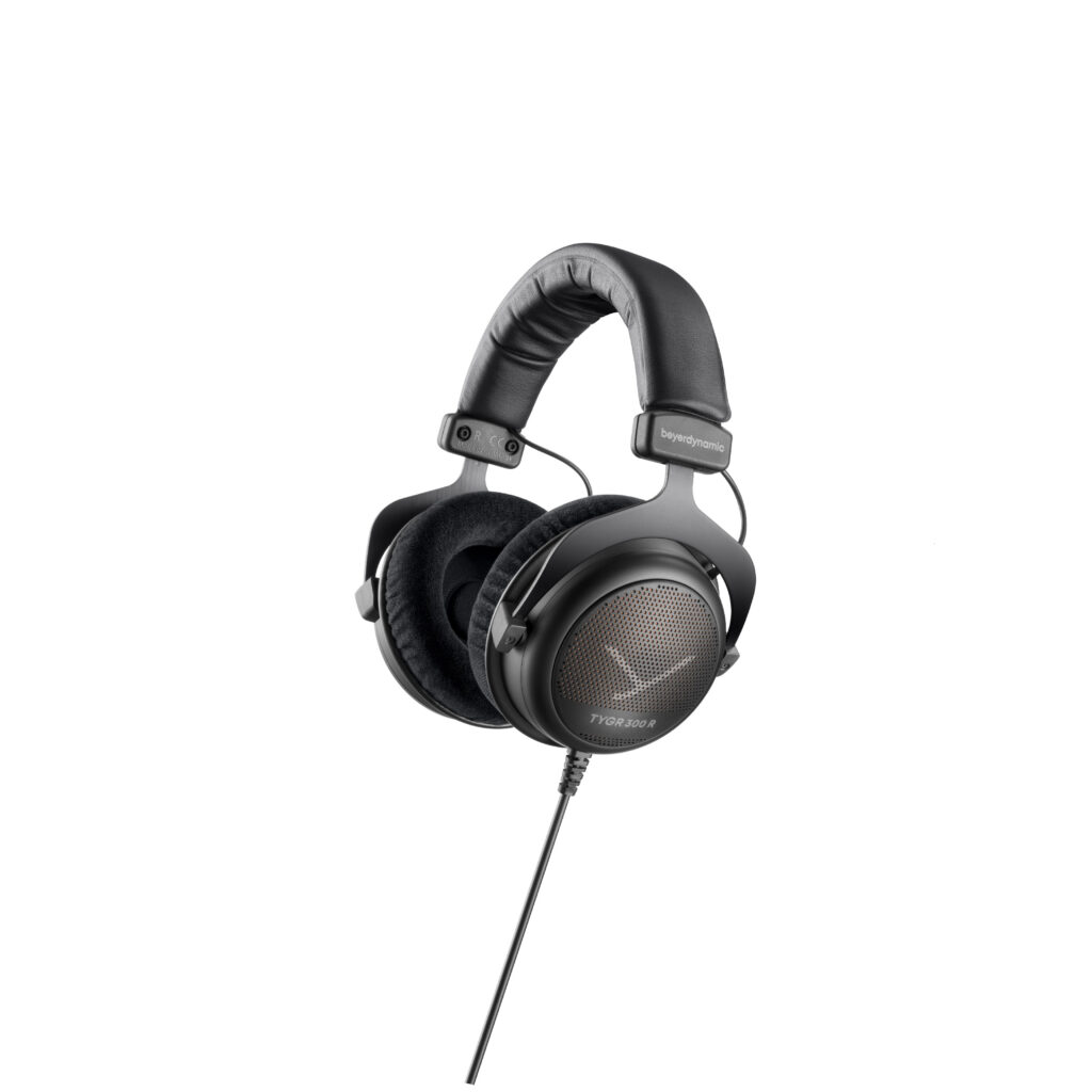 هدفون مخصوص بازی بیرداینامیک مدل TYGR 300 R