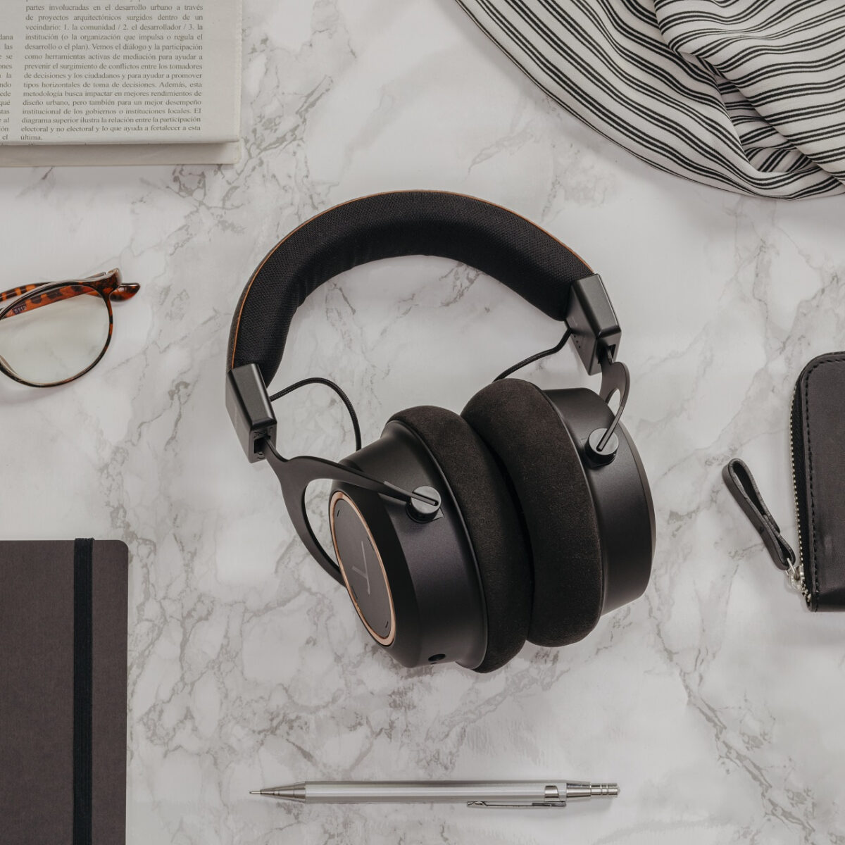 هدفون بی سیم بیرداینامیک مدل AMIRON WIRELESS COPPER