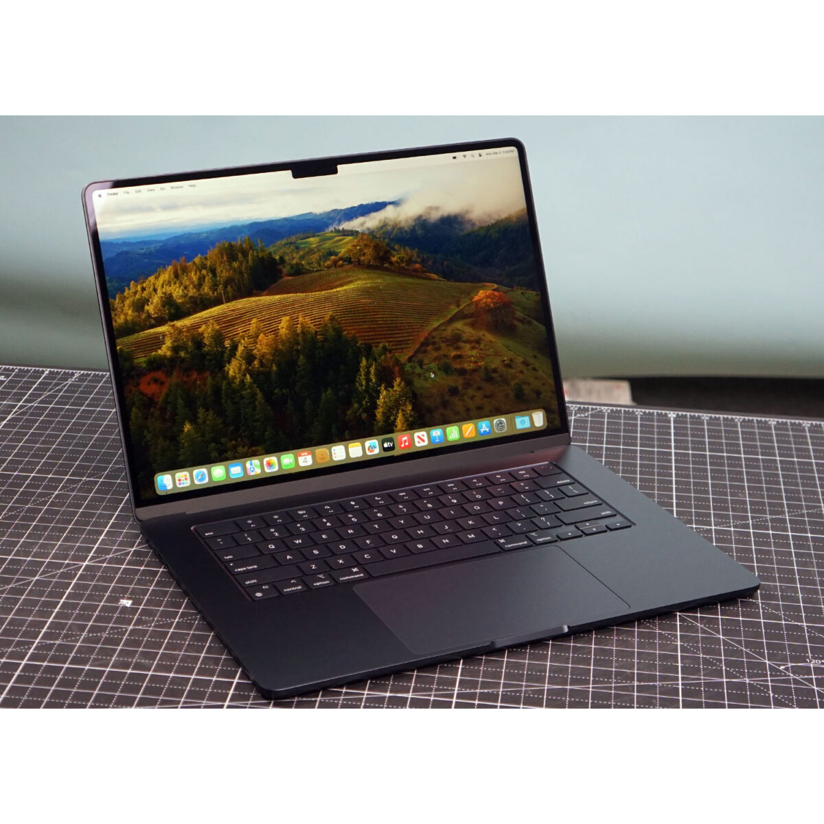لپ تاپ 15.3 اینچی اپل مدل MacBook Air MXD43 2024 LLA-M3-16GB RAM-512GB SSD
