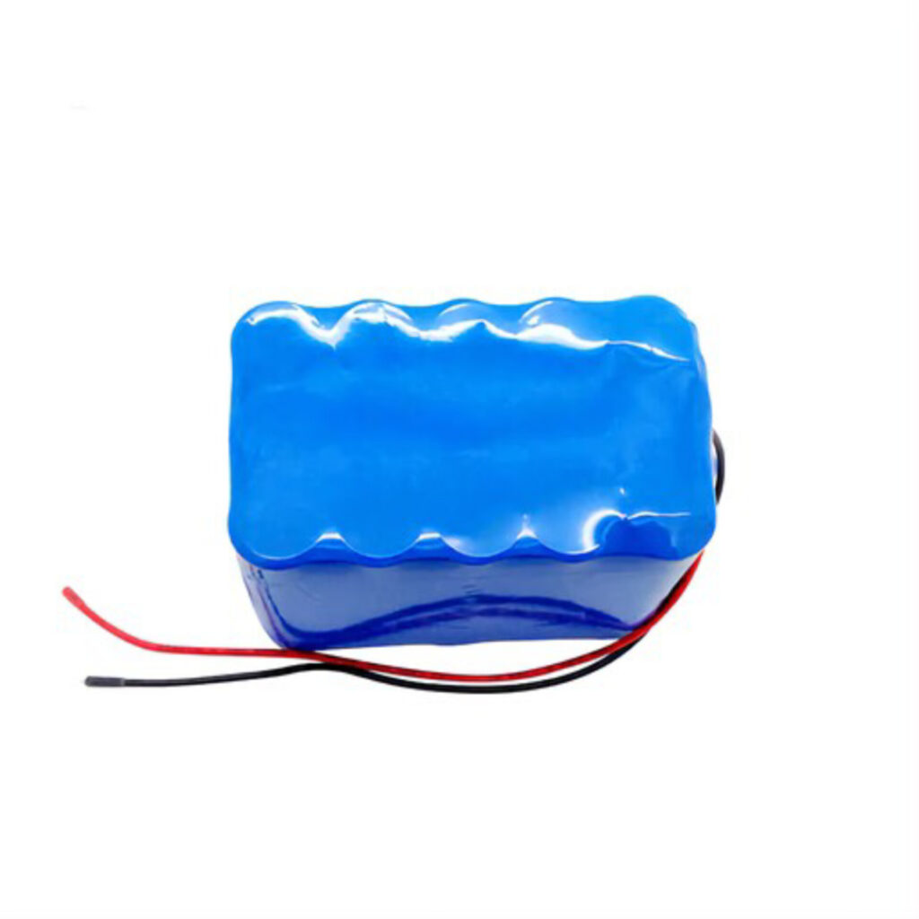 باتری لیتیوم فسفات قابل شارژ مکسل کد 32700  ظرفیت 96000 میلی آمپرساعت بسته 16 عددی